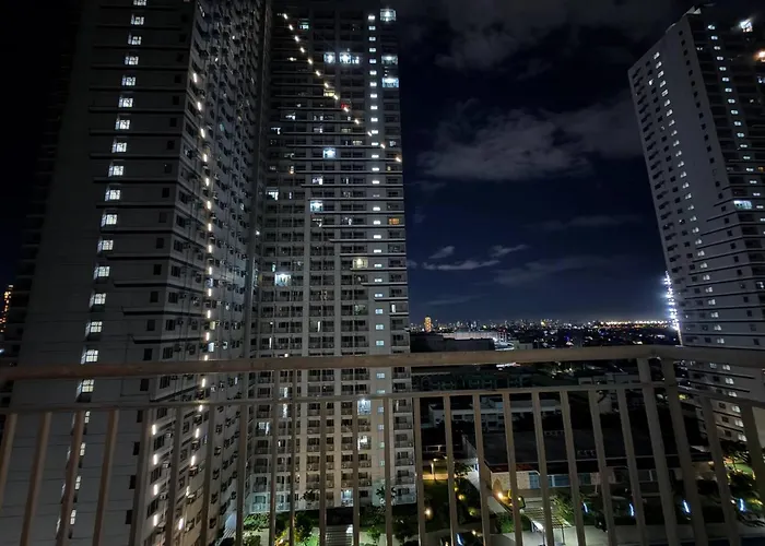 Staycation Big Sm North Grass Residences 2 Bed * Manila